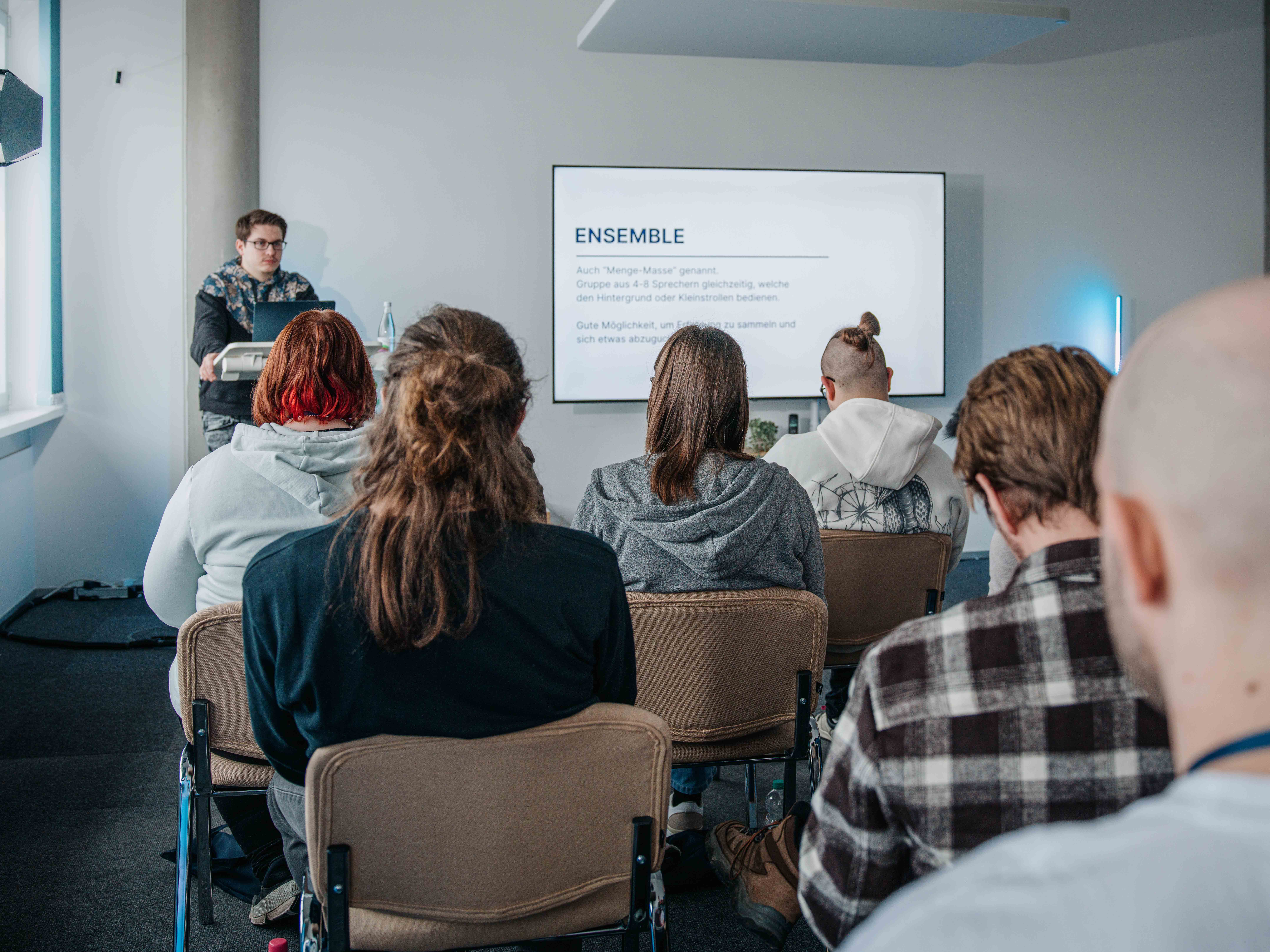 Philip Süß am Rednerpult