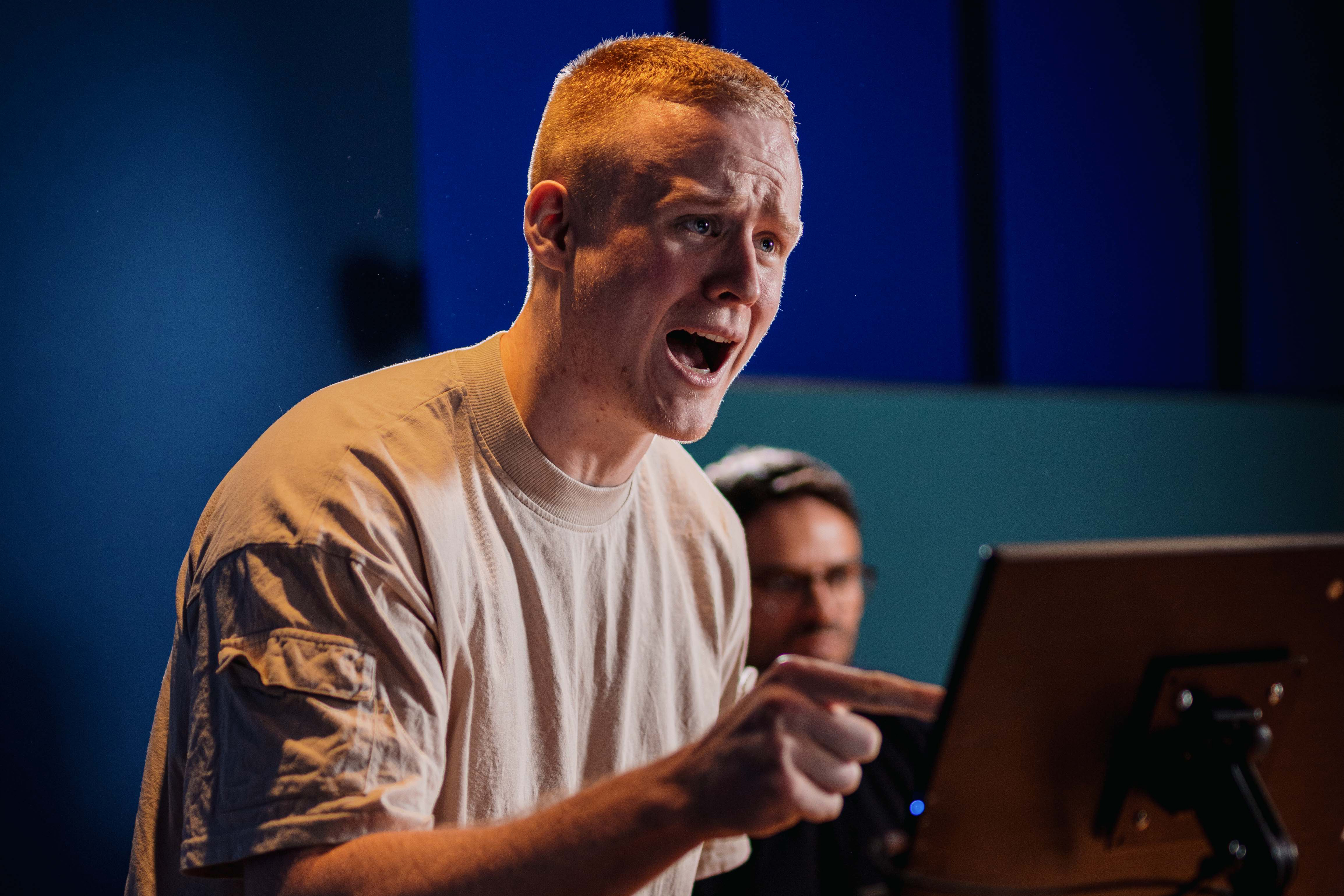 Studiotag Teilnehmer beim Synchronsprechen